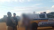 Homem é preso ao tirar a calça e jogar spray de pimenta em passageiros de ônibus em Betim