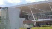 Abril: Monte Carmo Shopping abre as portas com poucas lojas Abril: Monte Carmo Shopping abre as portas com poucas lojas