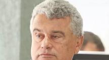 Estado de ex-deputado Ivair Nogueira é delicado e requer cuidados, diz esposa