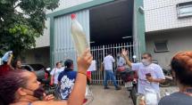 Copasa deixa bairros de Betim sem água, e moradores protestam