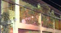 Casal é resgatado de casa em chamas em Betim