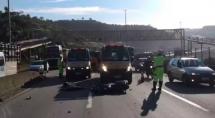 Motociclista morre depois de bater na traseira de caminhão na BR-381, em Betim