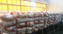 Vittorio anuncia entrega do kit alimentação