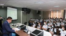 Astronomia é debatida pelo programa O Jovem e o Parlamento