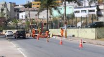Prefeitura executa obras de recapeamento em avenidas da cidade
