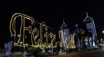 Iluminação de Natal na praça Milton Campos será inaugurada nesta sexta-feira