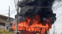 Jovem que liderou incêndio a ônibus em Betim é presa
